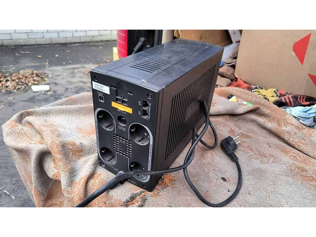 Бесперебойник ДБЖ APC Back-UPS RS 1100 (BR1100CI-RS)