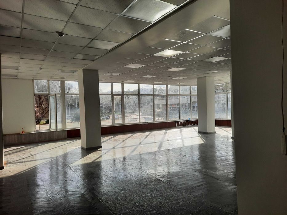 Здається в довгострокову оренду нежитлове приміщення