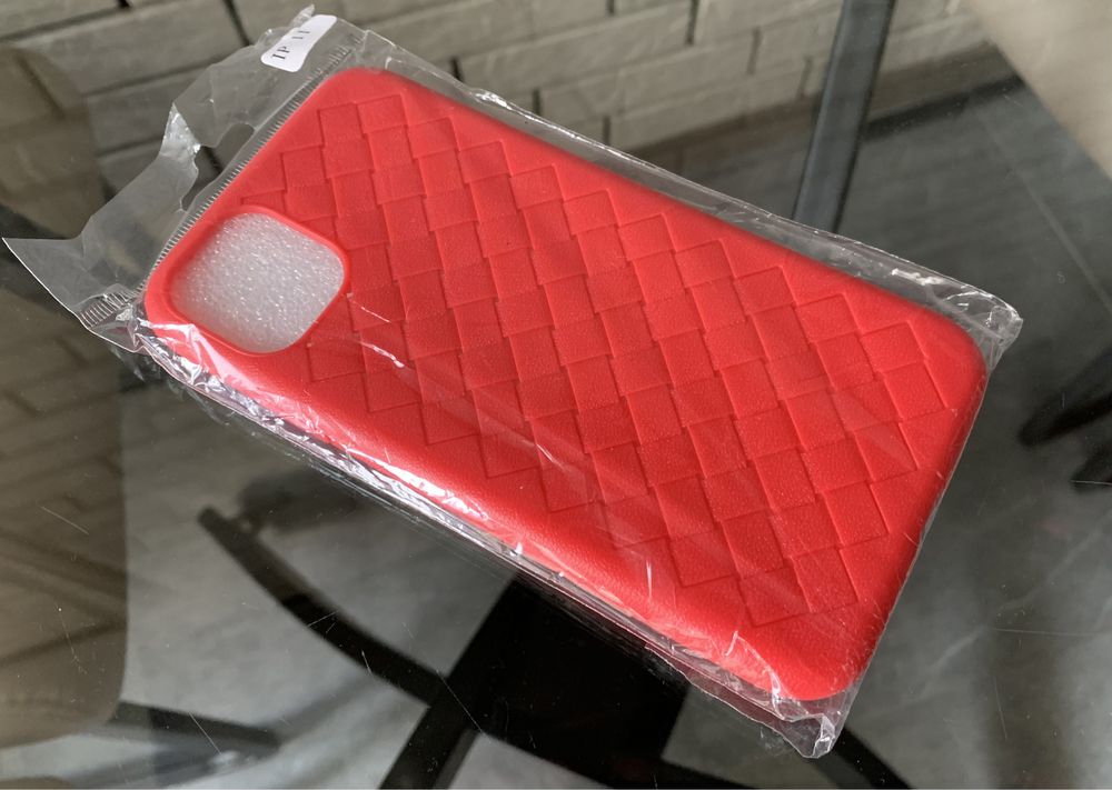 Чехол Waving Case Red для IPhone 11, (плетенный)