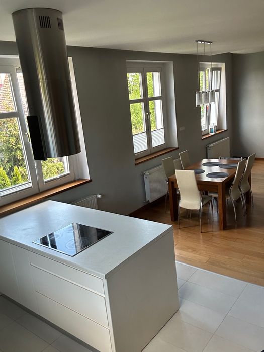 Słoneczny apartament z balkonem i ogrodem w zielonym centrum Gliwic