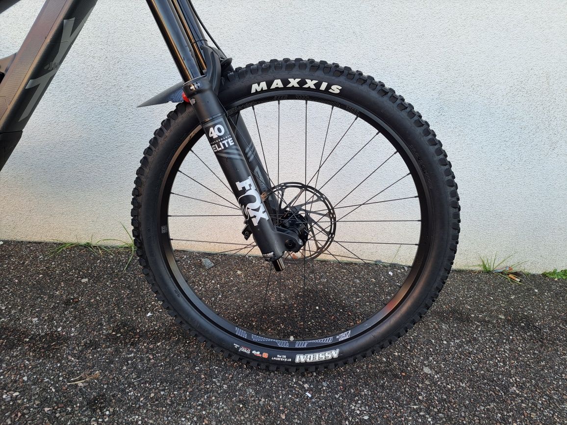 YT  TUES  2020  AL   27.5   L
