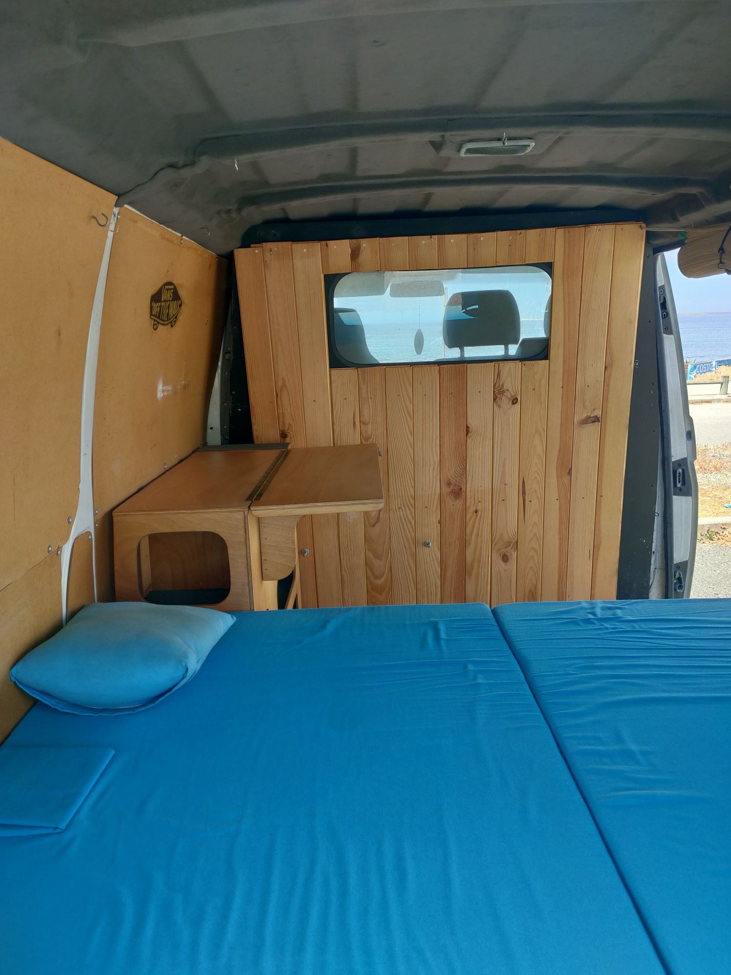 Vendo VW transporter T5 Alterada
