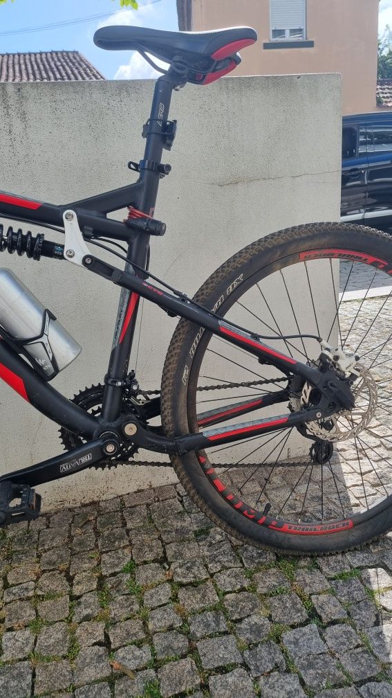 Bicicleta Berg Trailrock 4.9 x