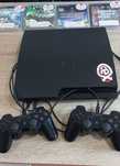 PS3 com jogos e 2 comandos