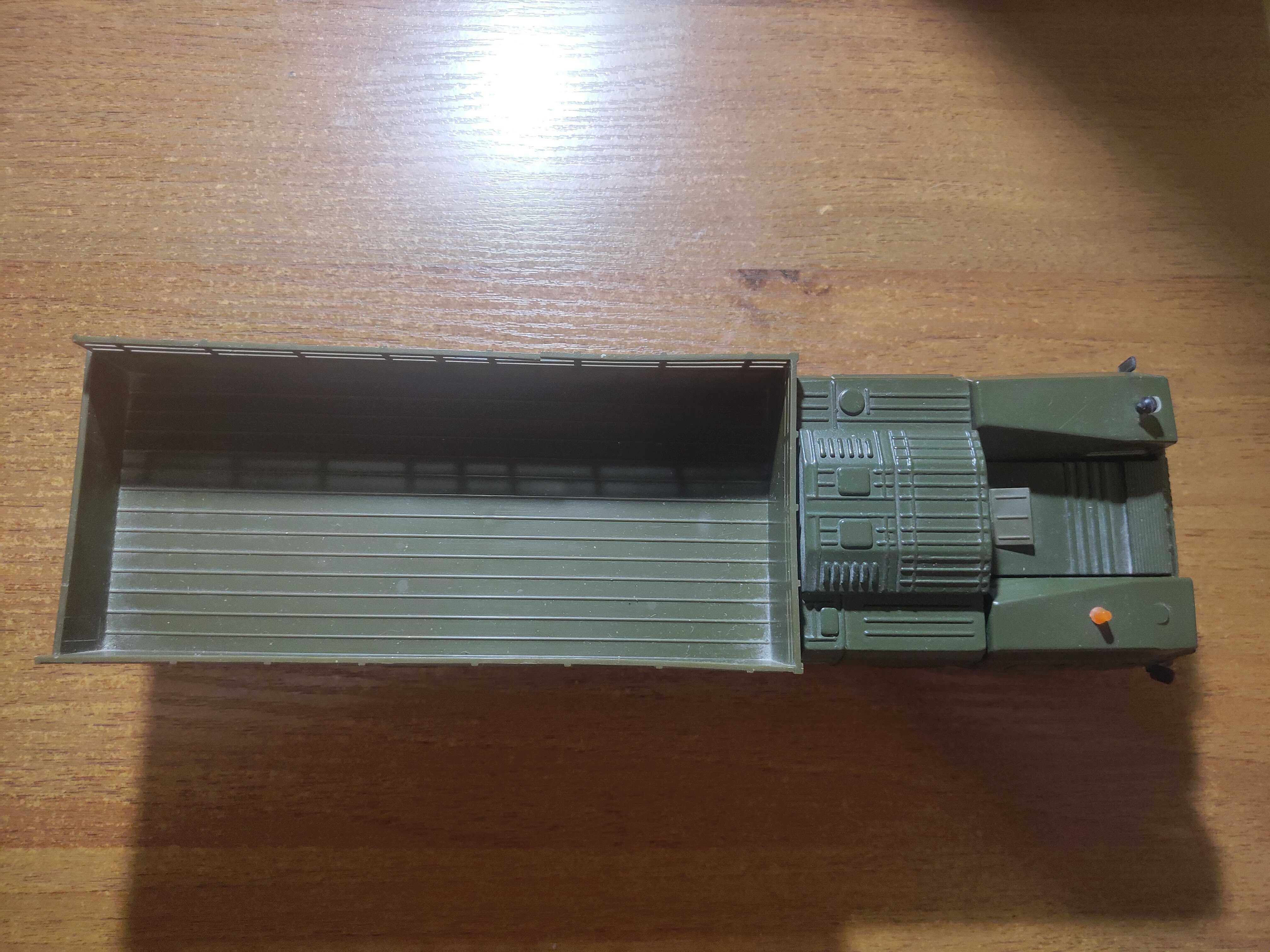 Модель МАЗ-7310 масштаб 1:43