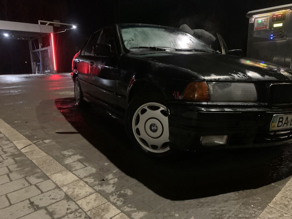 Продам бмв е 36 в середньому стані на ходу