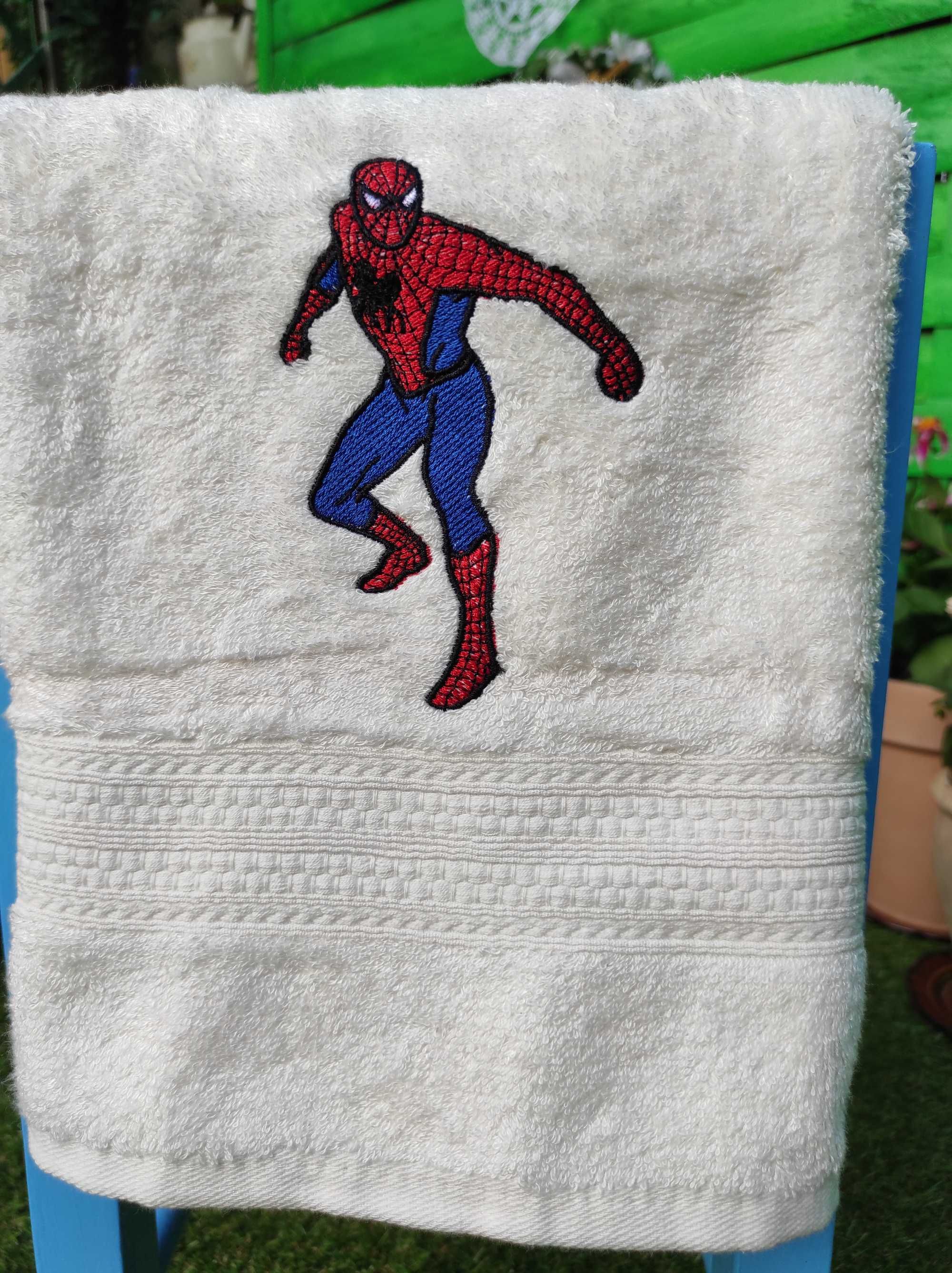 Ręczniczek dzięciecy, organiczny bambus, smerfy, spiderman