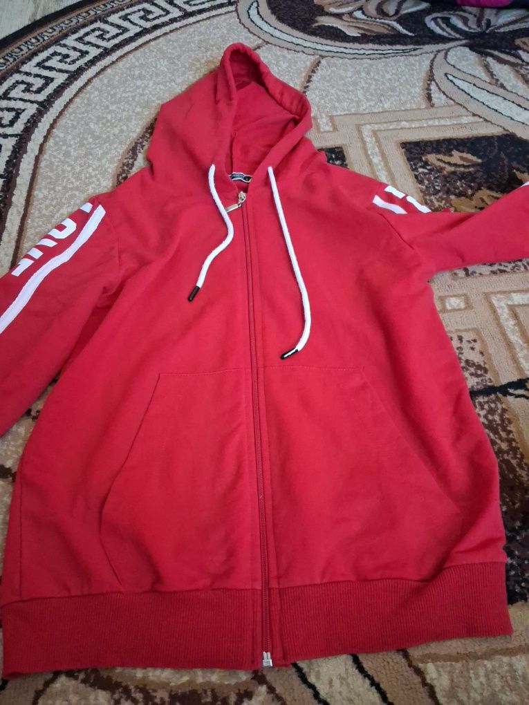Bluza czerwona sportowa