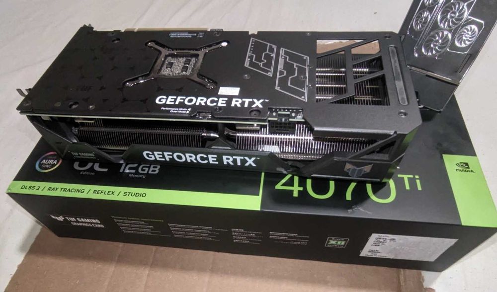 Placa gráfica RTX 4070 Ti
