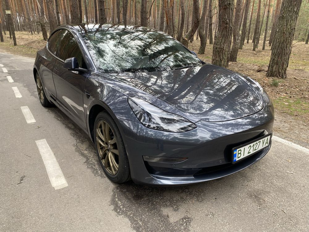 Tesla Model 3 рестайл на Ryzen