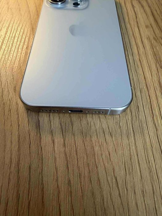 IPhone 15 PRO Stan bardzo dobry