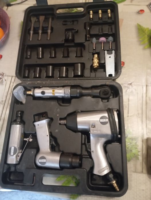 Zestaw 4 narzędzi pneumatycznych