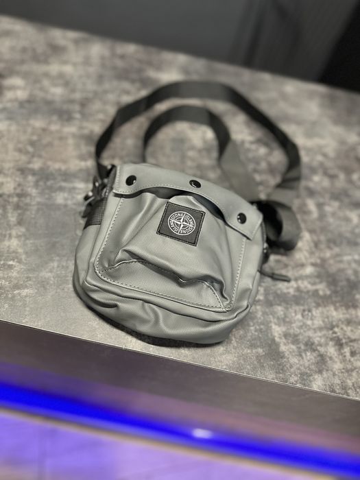 Сумка stone island.