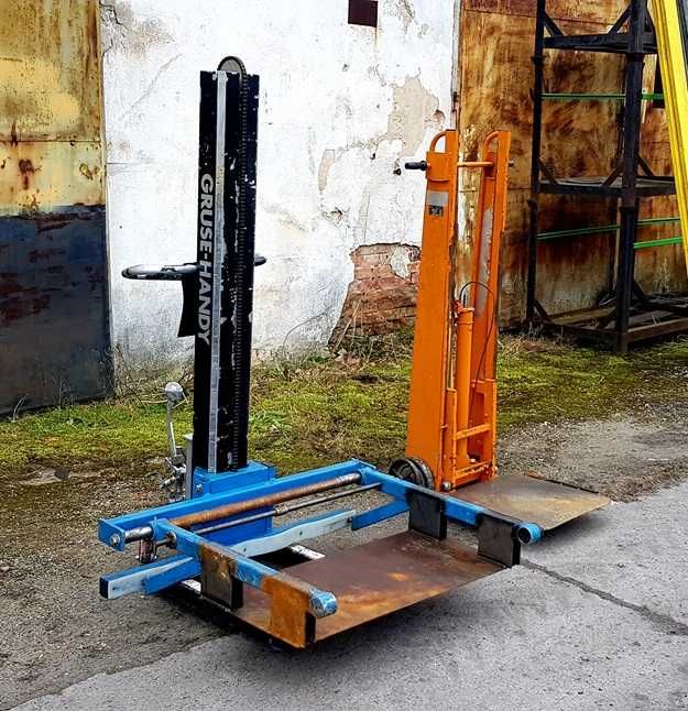 Podnośnik montażowy do materiałów hydrauliczny z platformą towarowy