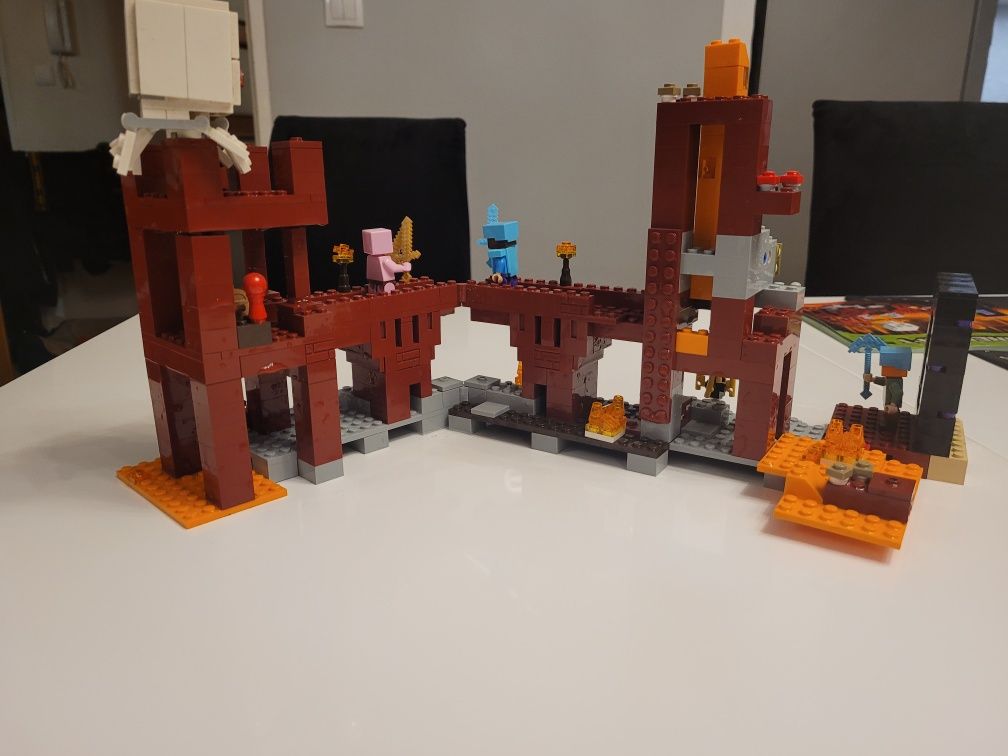 Lego Minecraft Forteca Netheru