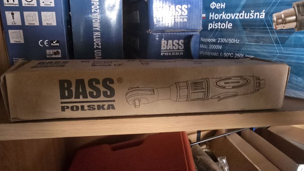 Klucz pneumatyczny boczny