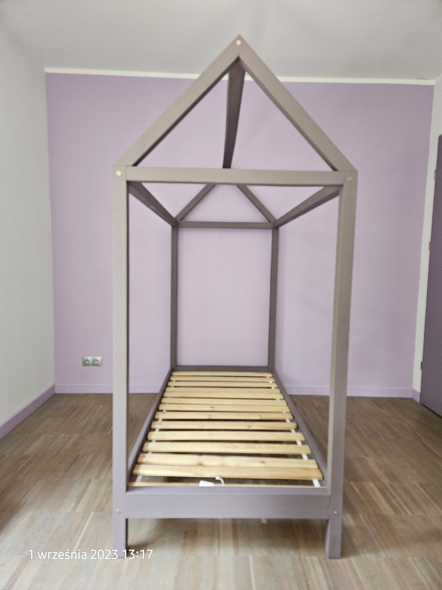 Łóżko domek ręcznie wykonane dla dziecka w wieku 3-11 lat