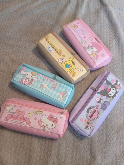 Nowy dwukomowy piórnik sanrio