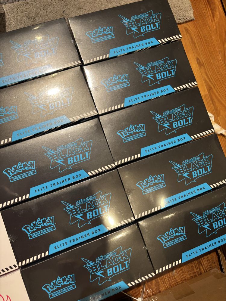 Pokemon black bolt elite trainer box x10