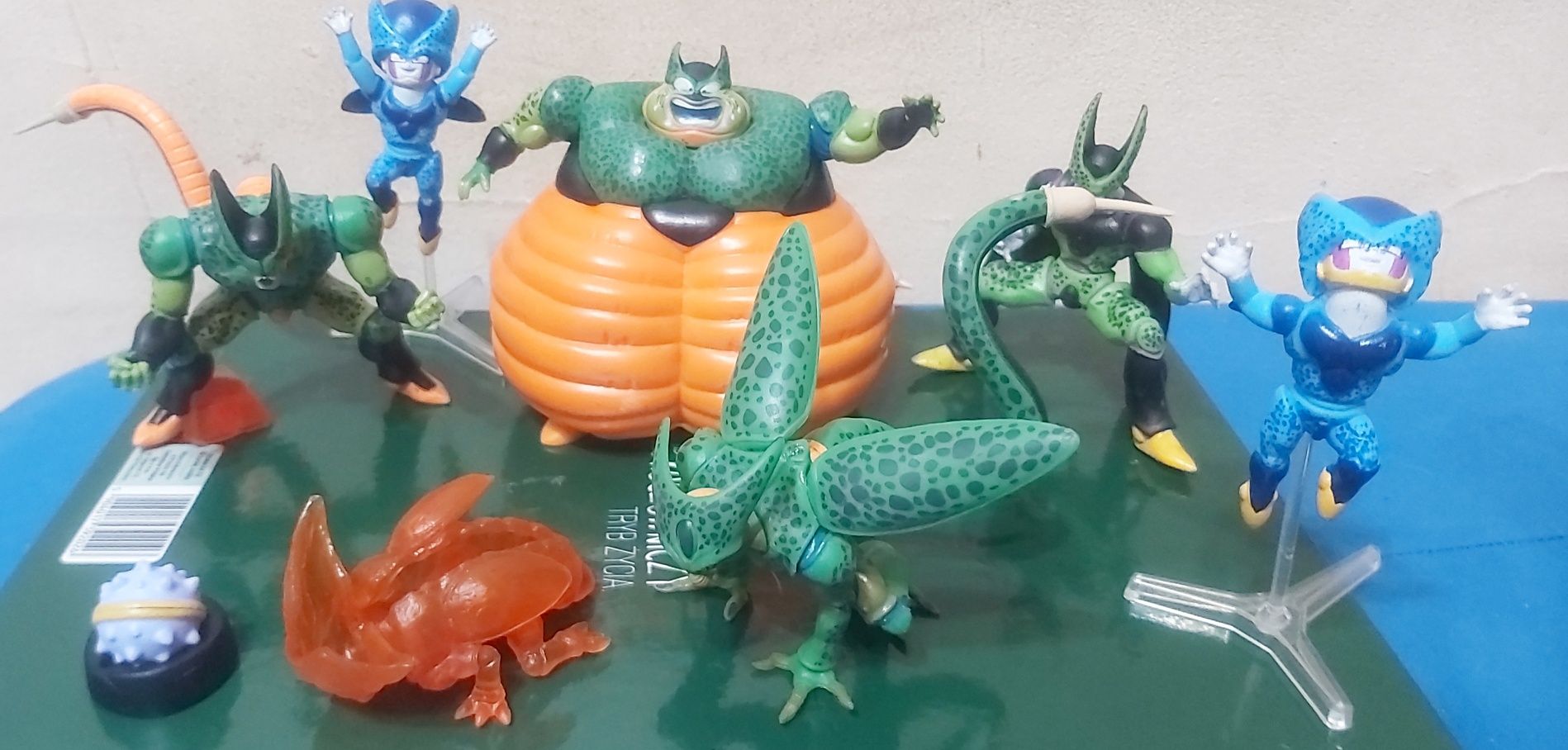 Figurki anime dragon ball komórczak cell ewolucja