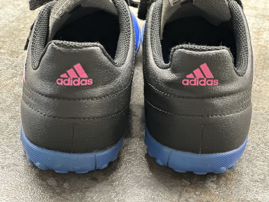 Футзалки бутси сороканіжки Adidas оригінал 37р