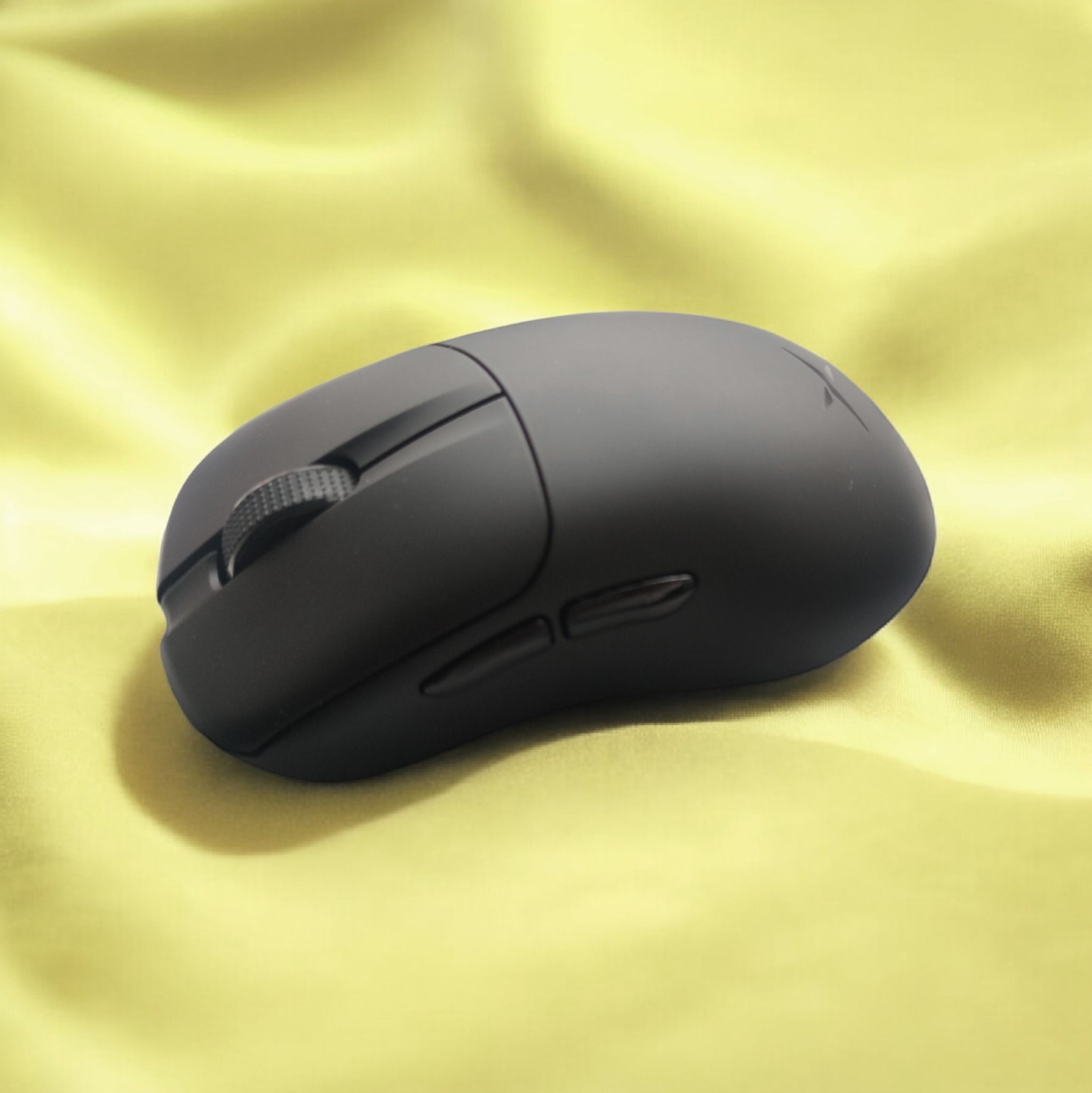 Бездротова 8К ігрова мишка Delux m500 pro. PAW3395, RGB станція