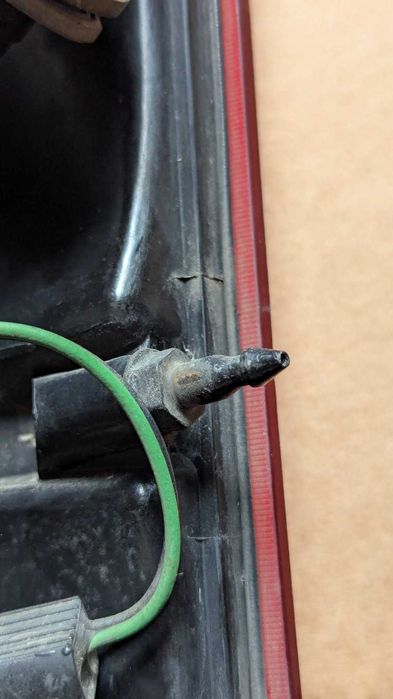 2007-2009 Suzuki xl7 левый задний фонарь