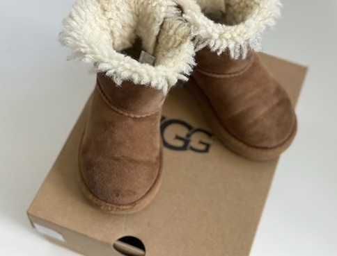 BOTAS Criança Mini Bailey Bow UGG Tamanho 25