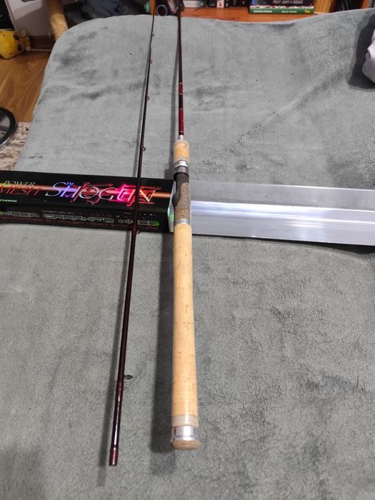 Kij spinningowy fujishi Saqura Shogun cw 4-21 gr.  długość 2.451