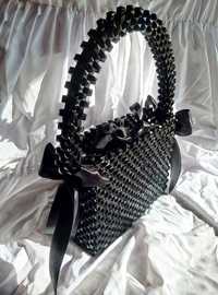 Жіноча сумочка ручної роботи з акрилових наместин