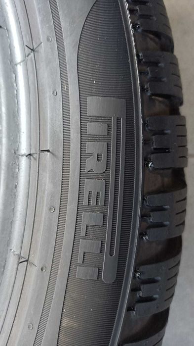 2x 225/45 R18 PIRELLI Cinturato Winter 2 bieżnik 8,61 mm zimowe 2022 r