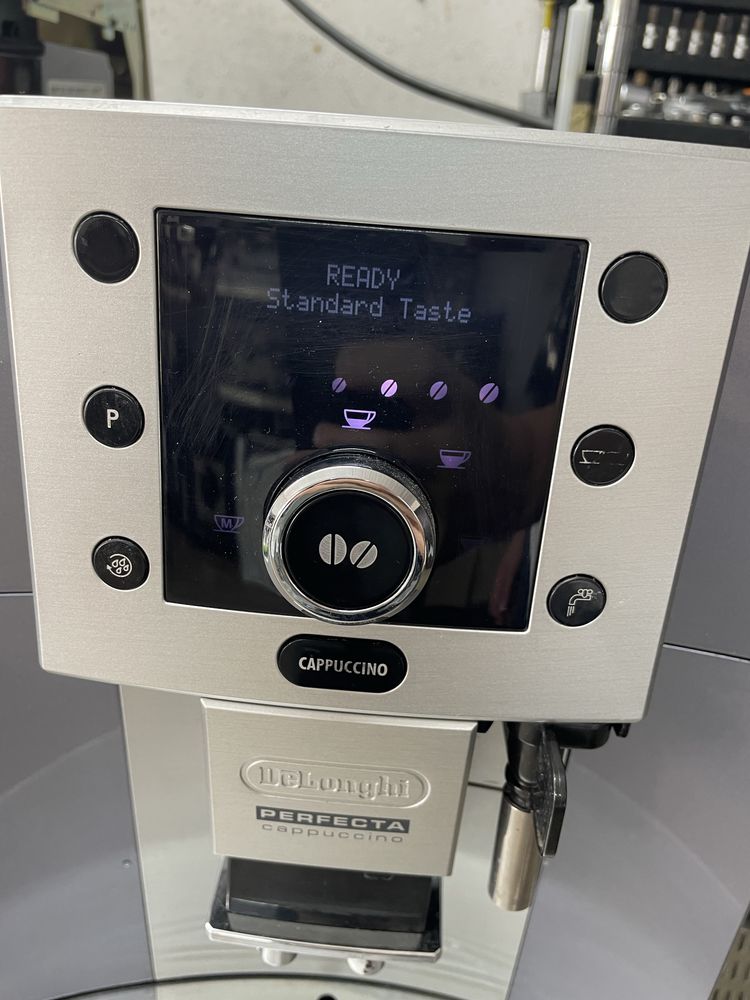 Кавомашина Delonghi Cappucino Esam 5500