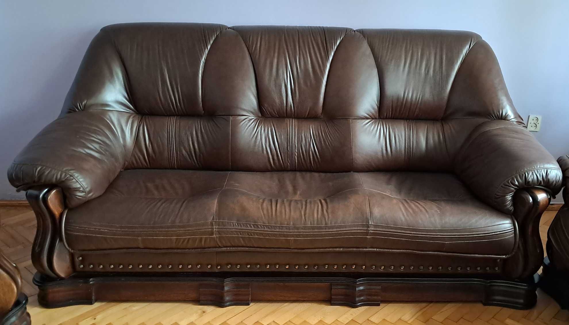 skórzana sofa 3-osobowa, 2-osobowa, dwa duże fotele skórzane, stolik