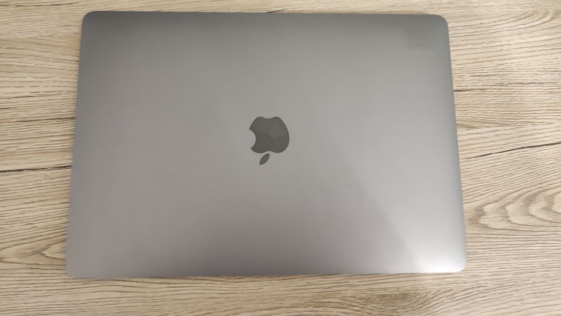 Macbook Pro 13"/8/128, 2017