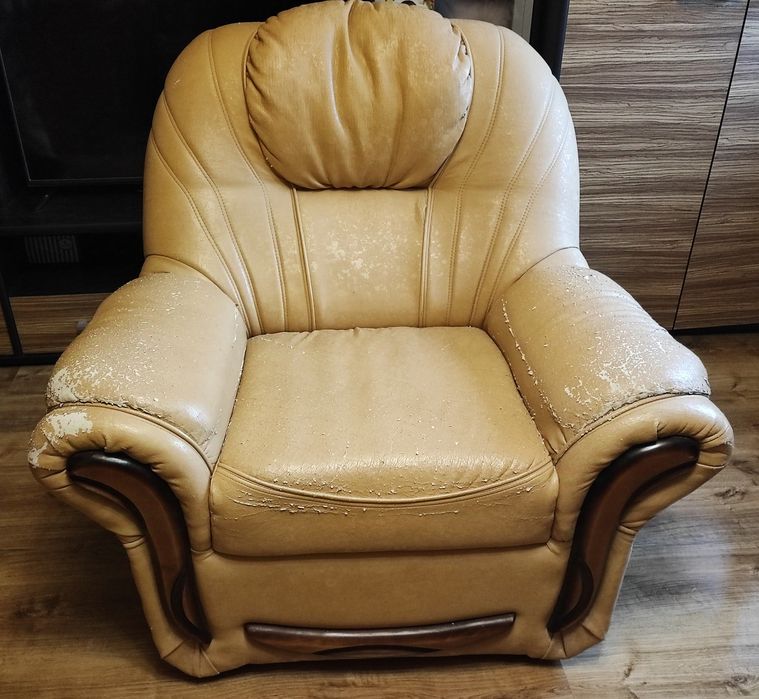 Продам кресла б/у