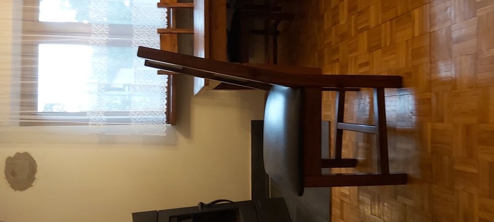 Stół dębowy z 8 krzesłami