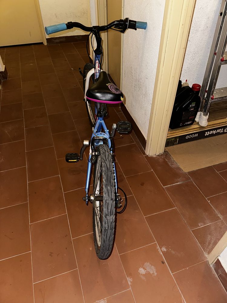 Bicicleta  Roda 20” - Usada