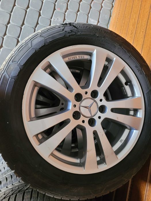 Zimowe koła alufelgi 17",nowe opony