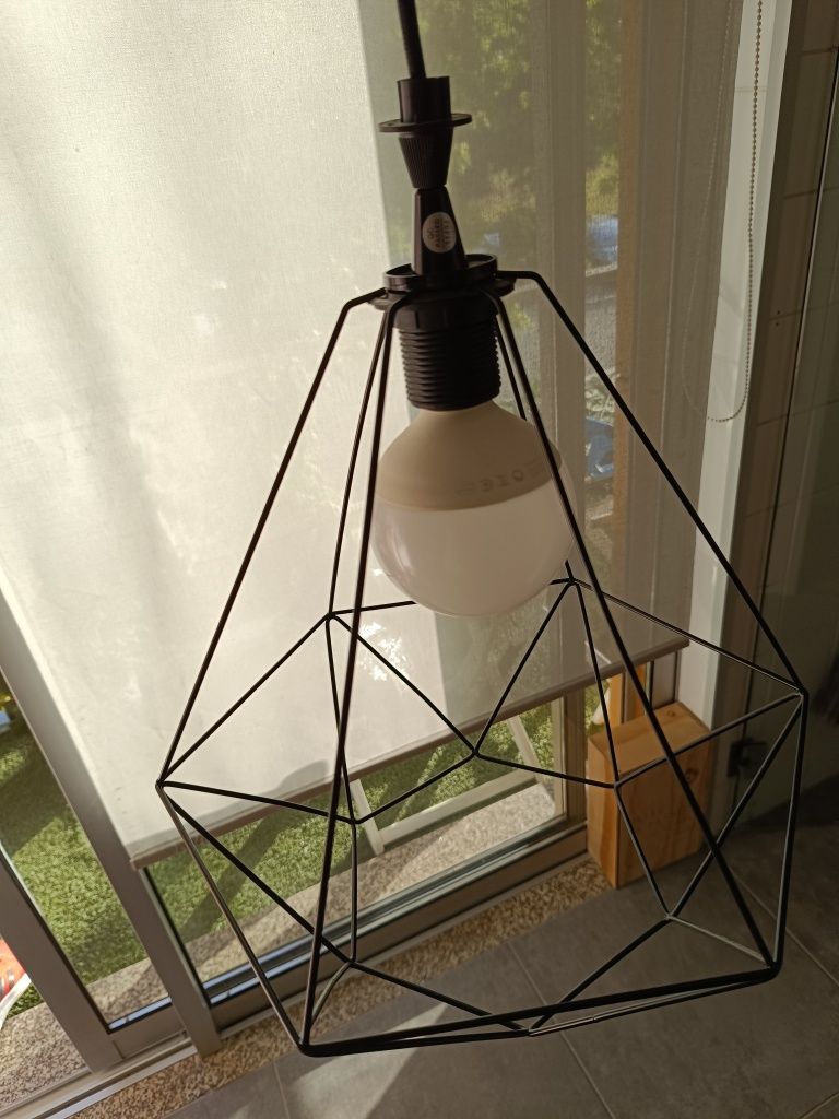Candeeiros de tecto+candeeiro de secretária