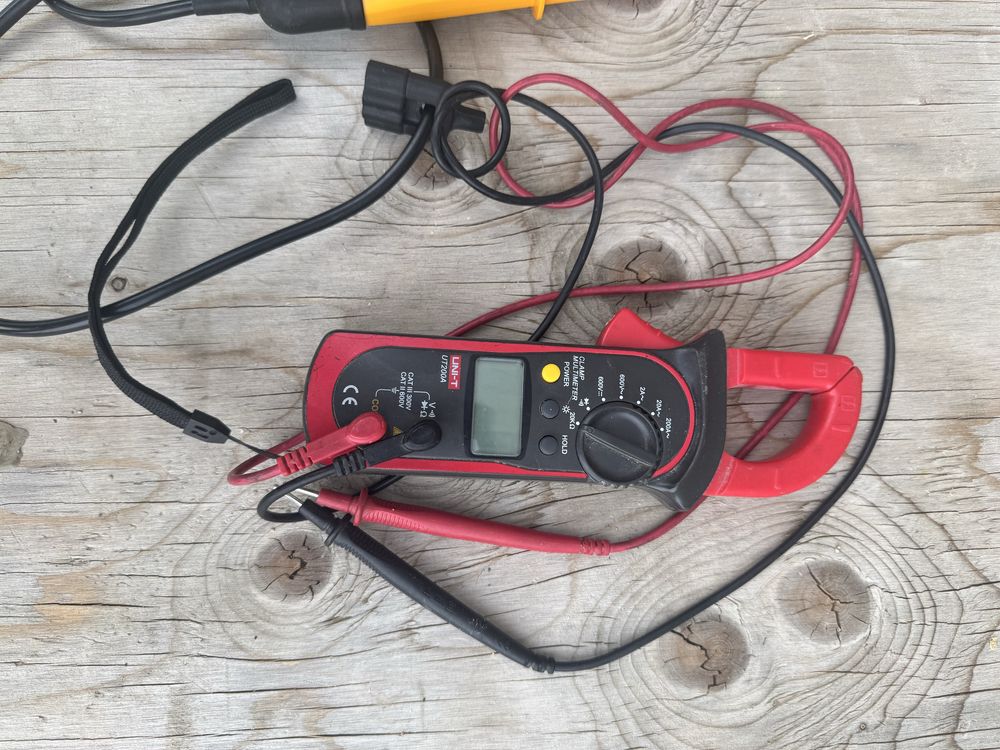 FLUKE T90 Dwubiegunowy tester napięcia 12-690V
