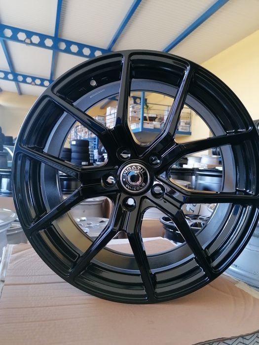 Felgi aluminiowe czarne 18 cali Bmw Mercedes Audi Vw