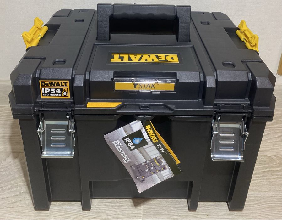 Ящикі Dewalt нові оригінальні девальт є в наявності.Наложним відправка