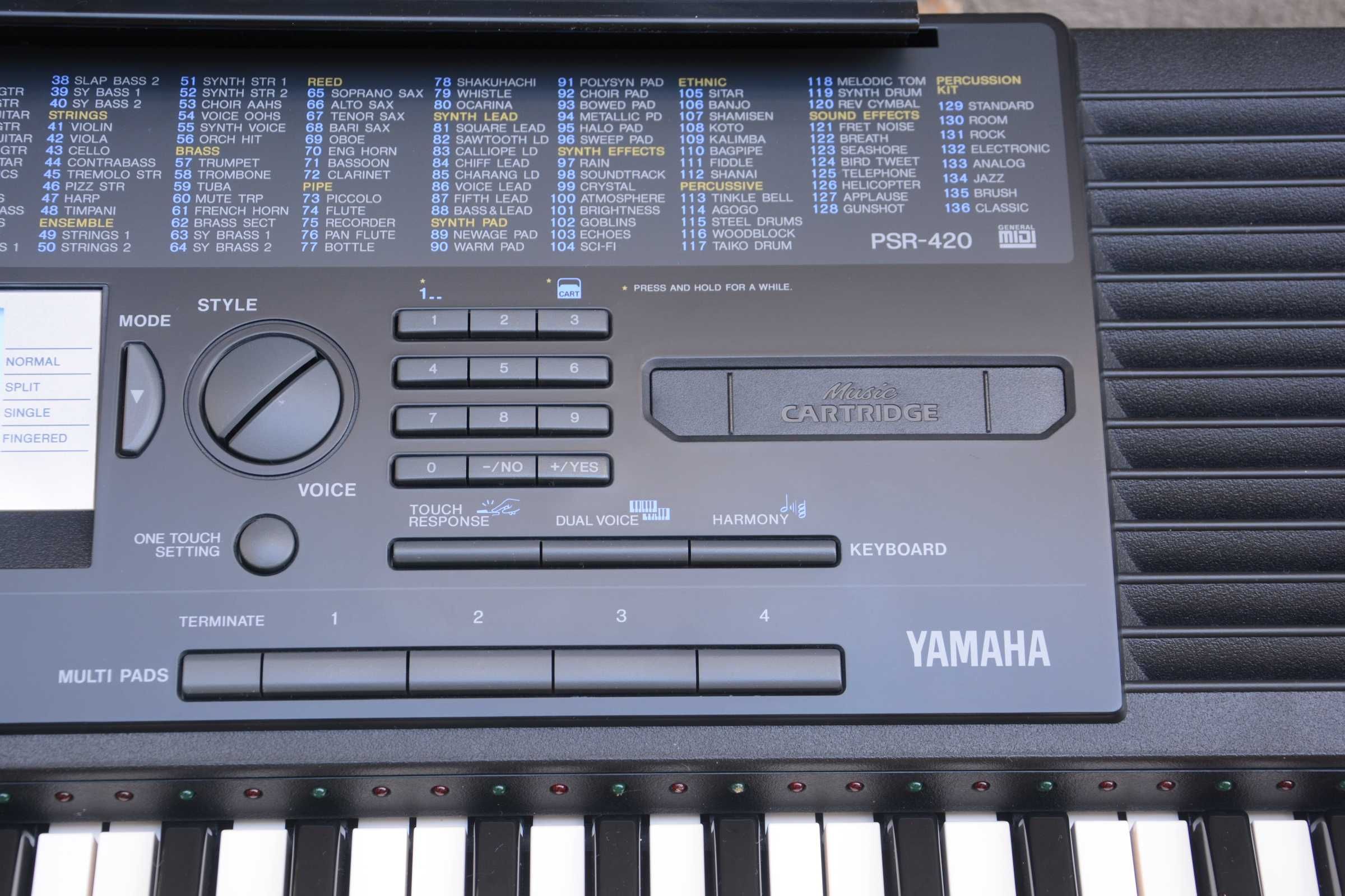 Yamaha PSR-420 keyboard