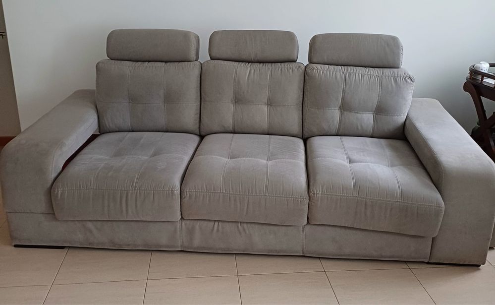 Sofá (chaise longue) (Como Novo)