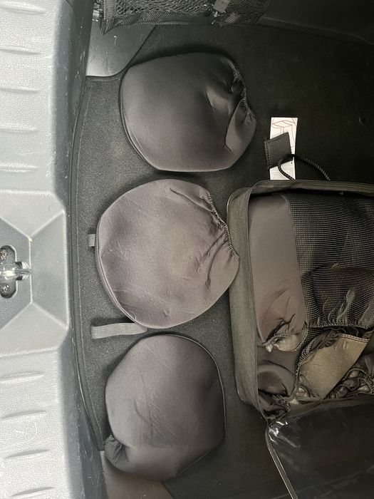 Універсальні чохли на заднє сидіння авто
