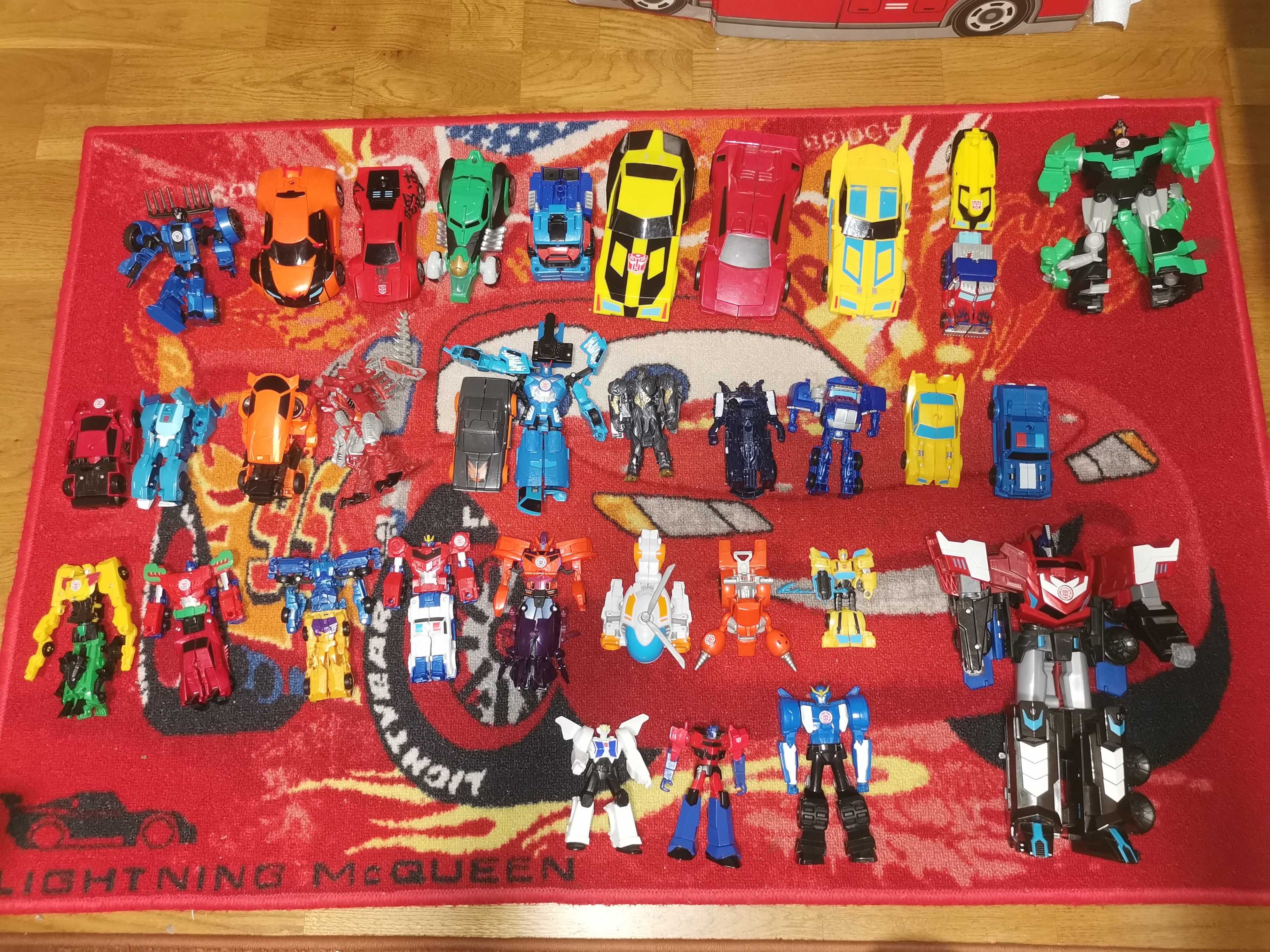 Zabawki Transformers, różne.