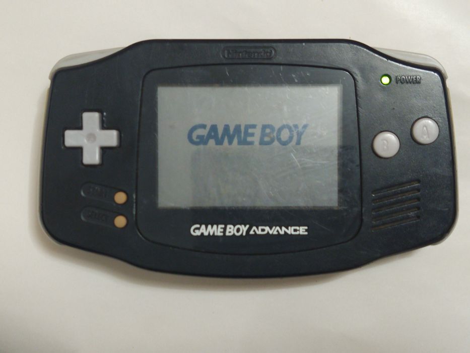 Game Boy Advance para peças ou restauro