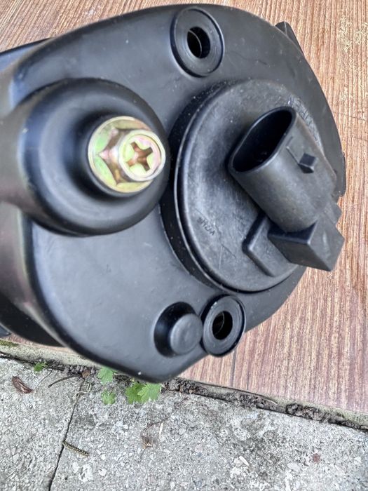 Туманки Авео Шевролє т 200/т250 нові з лампочками