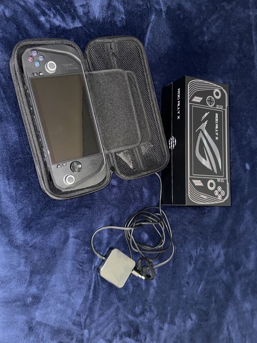 ROG ALLY X + Carregador + Acessórios (Nova)