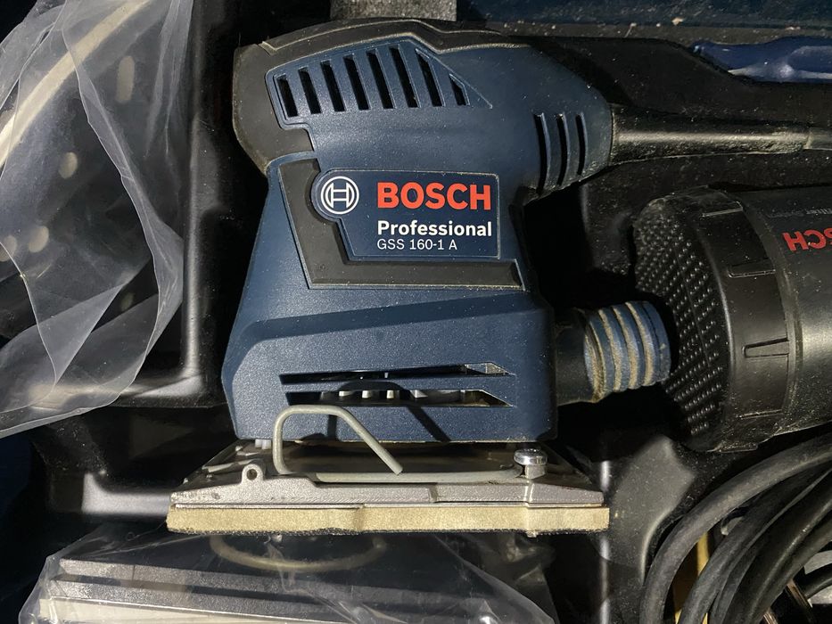 Lixadora orbital Bosch GSS 160 Multi